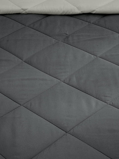 grey dohar pattern closeup
